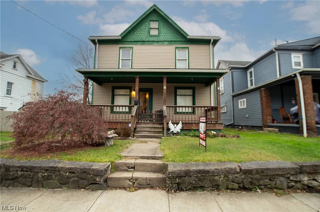 1728 Clark Ave photo 1