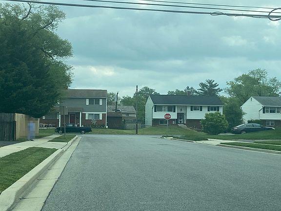 5th image of 105 Crest Ave
