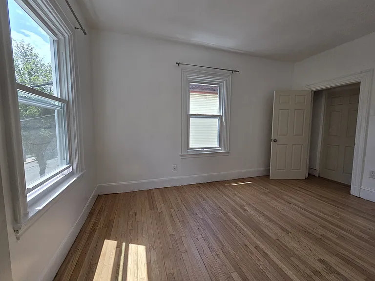 56 Pinckney St #1 — Photo 12