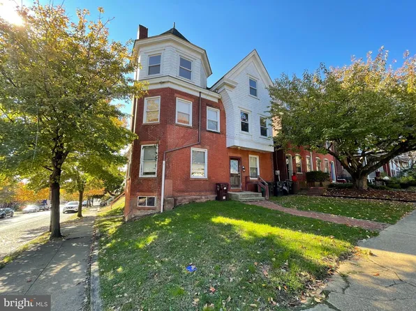 1300 W 7th St, Wilmington, DE 19805