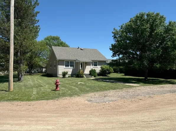 700 Mulford Ave, Collyer, KS 67631