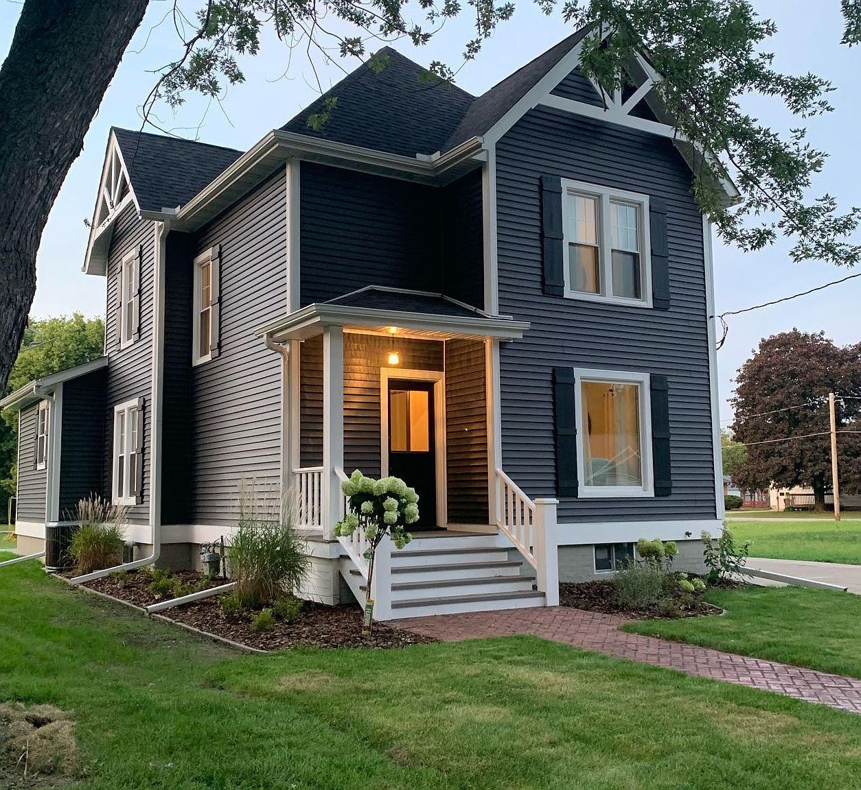 337 E Palace Row, Geneseo, IL 61254 Zillow