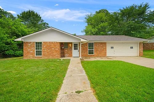856 Avenue A Photo 1