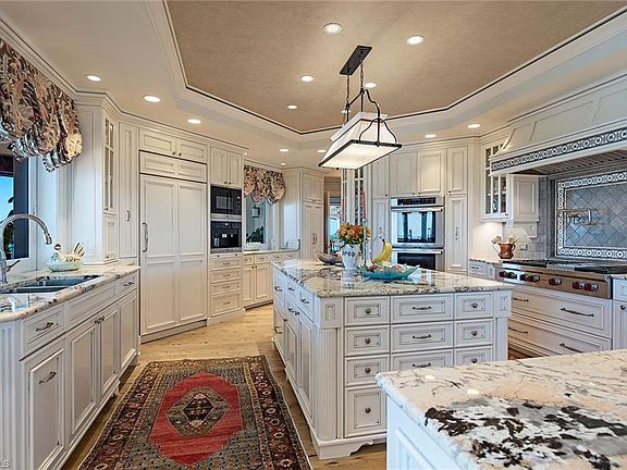 3rd image of 8477 Bay Colony DR #PH19