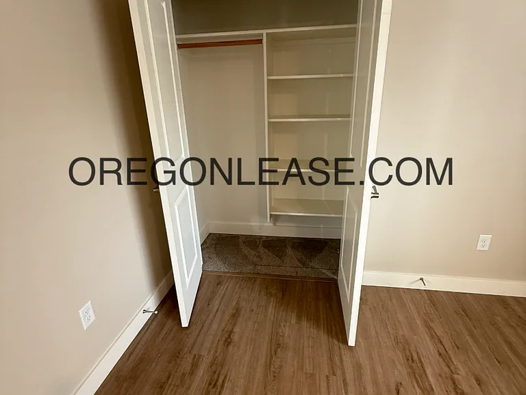 4040 Horace St #12 — Photo 7