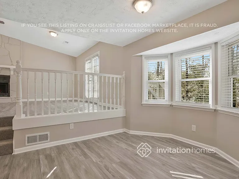 535 Zachary Ct — Photo 4
