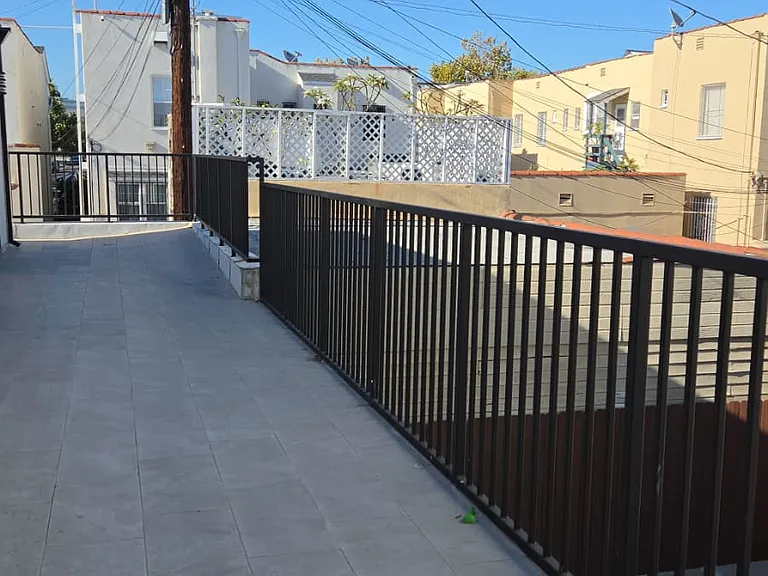 1070 Masselin Ave #1/2 — Photo 2