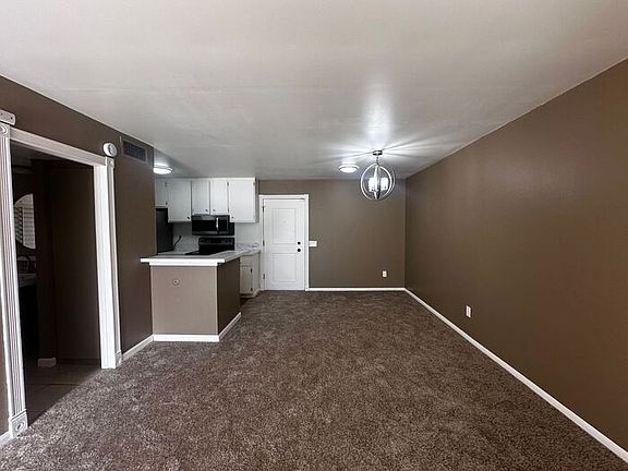 5th image of 23515 Lyons Ave Unit 290