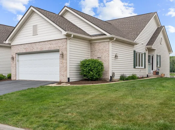 39842 N Long Dr, Antioch, IL 60002