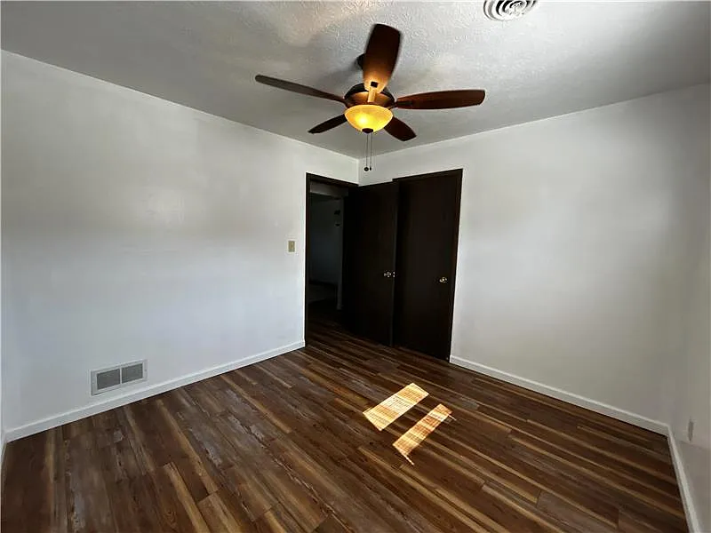 2 bed, $650 — Photo 4