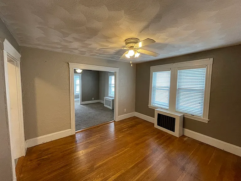 25 Hanover St #2 — Photo 7