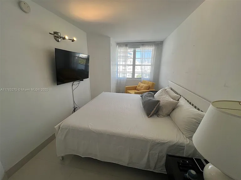 100 Lincoln Rd #945 — Photo 14