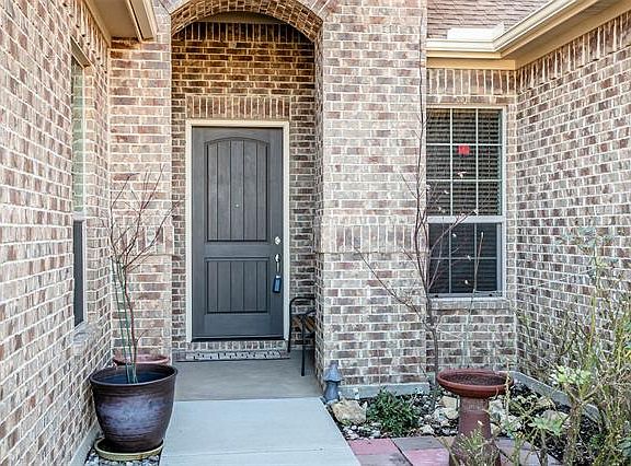 4th image of 11501 Parkcrest Dr