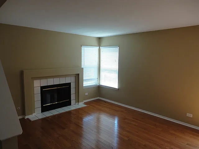 1209 N Camden Ln — Photo 4