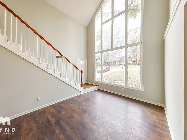 5217 Starlite Dr — Photo 4
