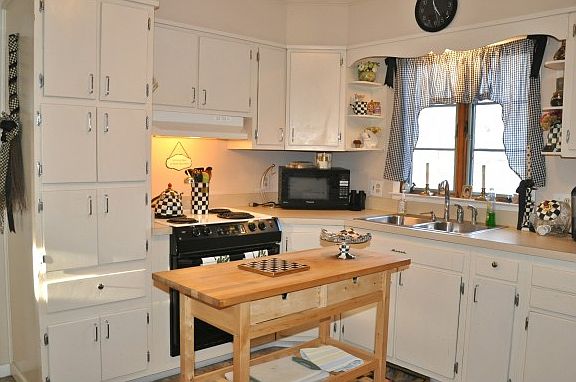 3rd image of 62 Court St
