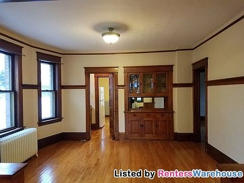 3rd image of 683 Oakdale Ave