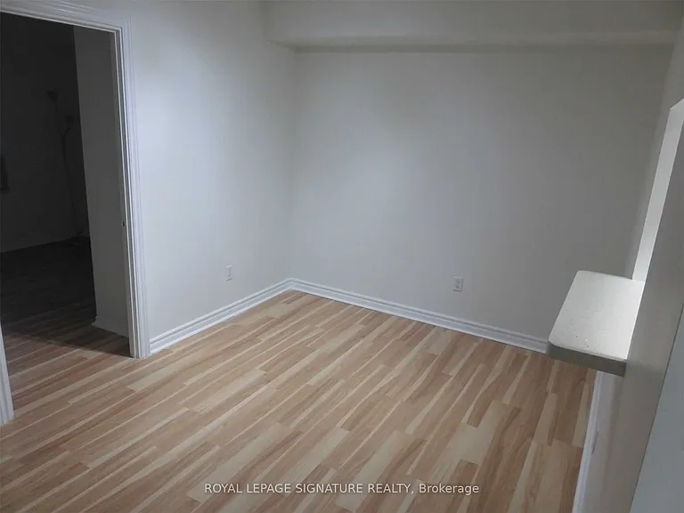 285 Enfield Pl #801 — Photo 4