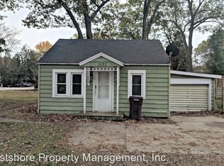 2133 Oak Park Dr, Muskegon, MI 49442