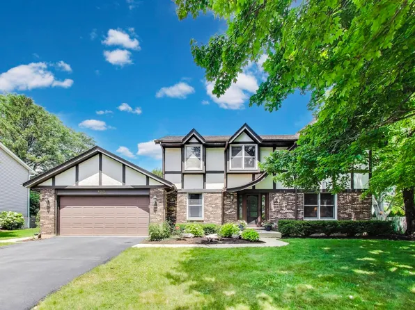 829 Shiloh Cir, Naperville, IL 60540