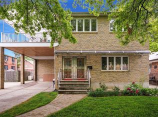 16415 75th Rd, Fresh Meadows, NY 11366