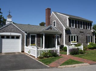 4 Moonpenny Ln, Chatham, MA 02633