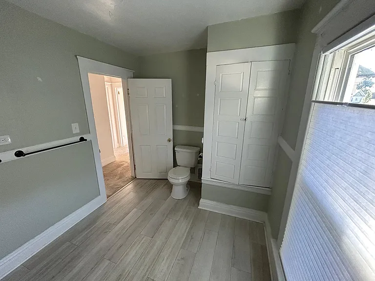 1004 Woodward Ave — Photo 22