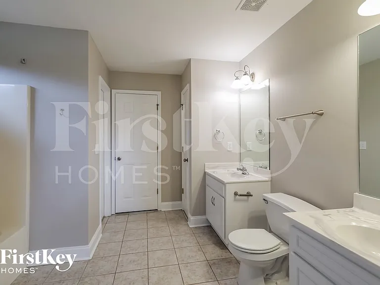 7024 Memory Ln — Photo 11