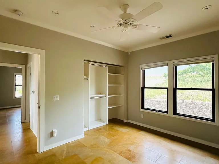464 Sonoma Mountain Rd — Photo 10