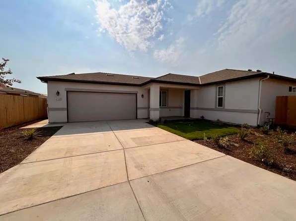 2158 Bolton Avenue, Tulare, CA 93274