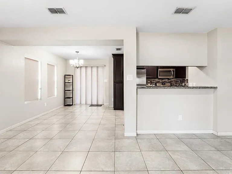 3501 Westway Ave — Photo 3