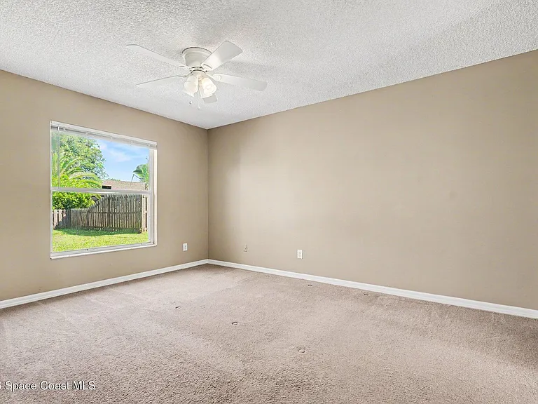 1154 Ida Way — Photo 14