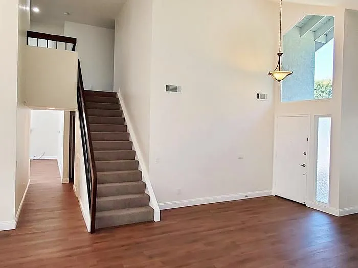 3021 Segovia Way — Photo 6