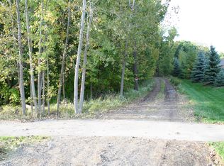 905 E Silverbell Rd, Lake Orion, MI 48360