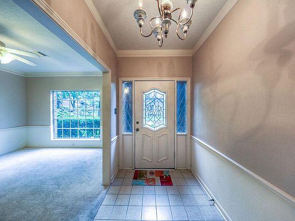 2nd image of 4910 Middle Falls Dr