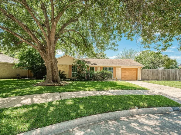 1006 Melford Ave, Pearland, TX 77584