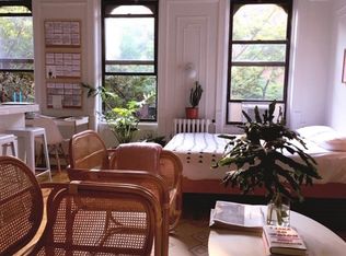 39 Linden St #3F, Brooklyn, NY 11221