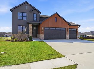 5760 Kingfisher Dr, Ashland, MO 65010