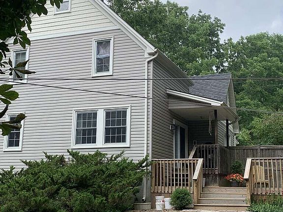 5th image of 271 Quaker Ln
