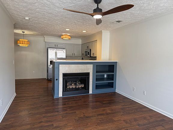 4th image of 315 Hanley Ln