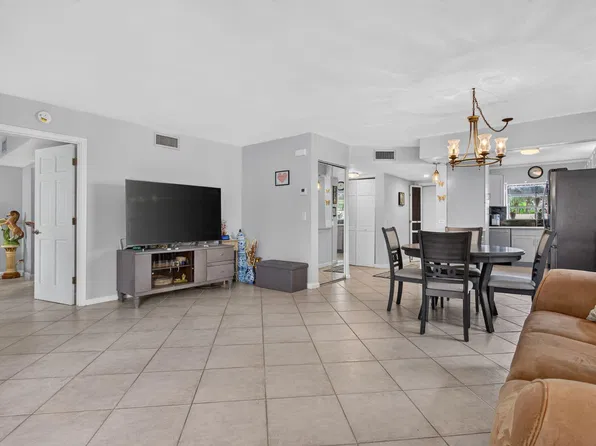305 Congressional Way, Deerfield Beach, FL 33442