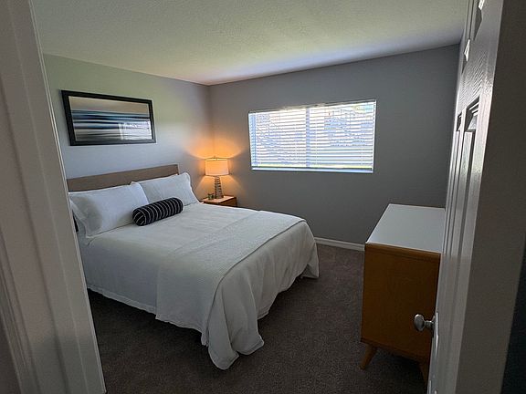 5th image of 6522 54th Ave N #92