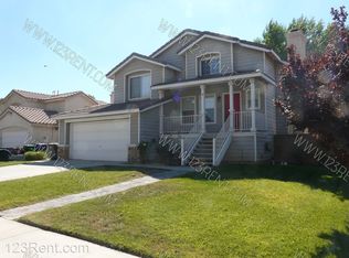 3214 Redbud Ln, Palmdale, CA 93551