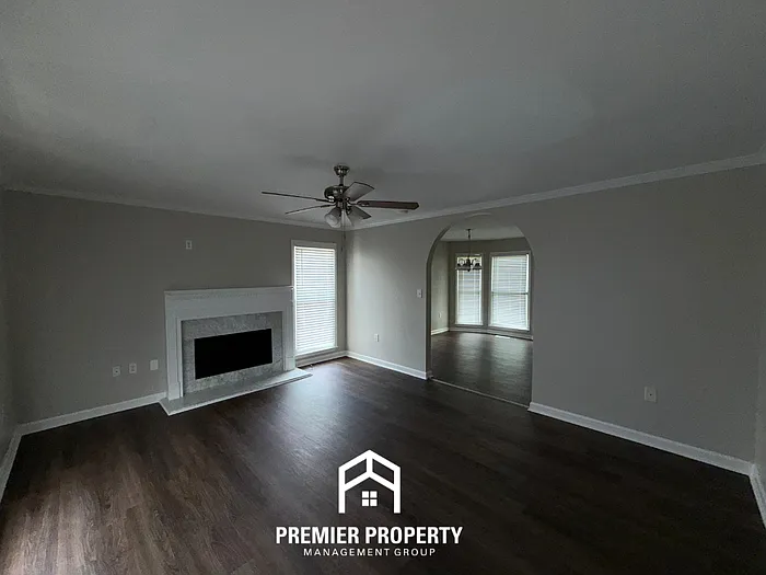 7118 Roundstone Dr — Photo 3