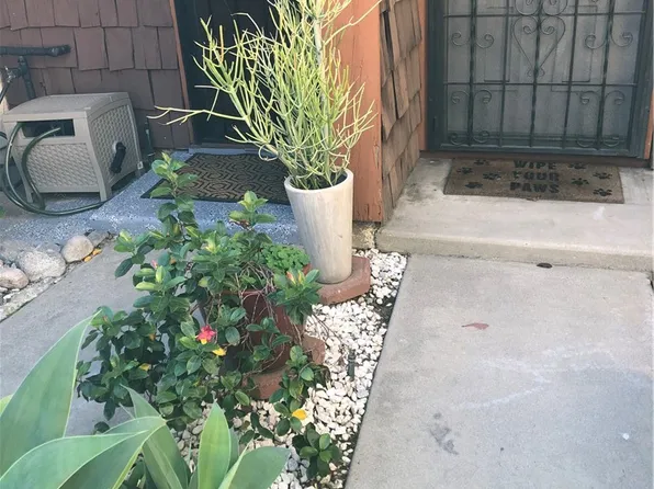 11106 Arminta St APT 4, Sun Valley, CA 91352