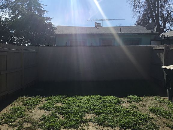5th image of 325 Covey Ave #325