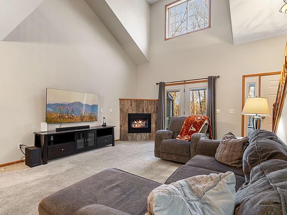 2nd image of 4691 Centerville Rd