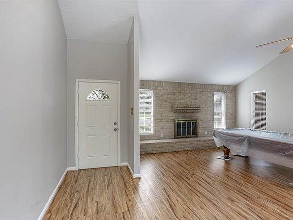 Main entry which opens up to the family room