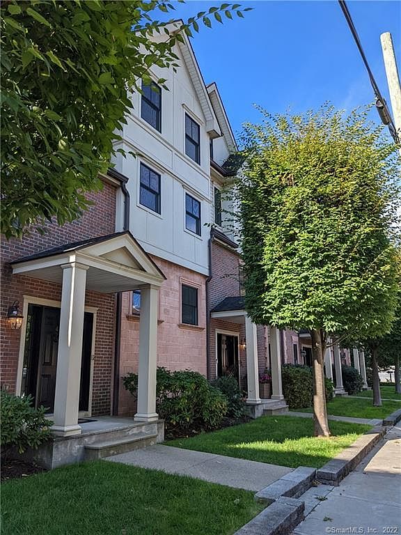 その他 STREET 2017.3 No.303 from1985to1996 96 Strawberry Hill Avenue #3, Stamford, CT 06902 | Zillow