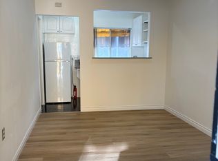 5005 1/2 Denny Ave #5005-1/2, North Hollywood, CA 91606